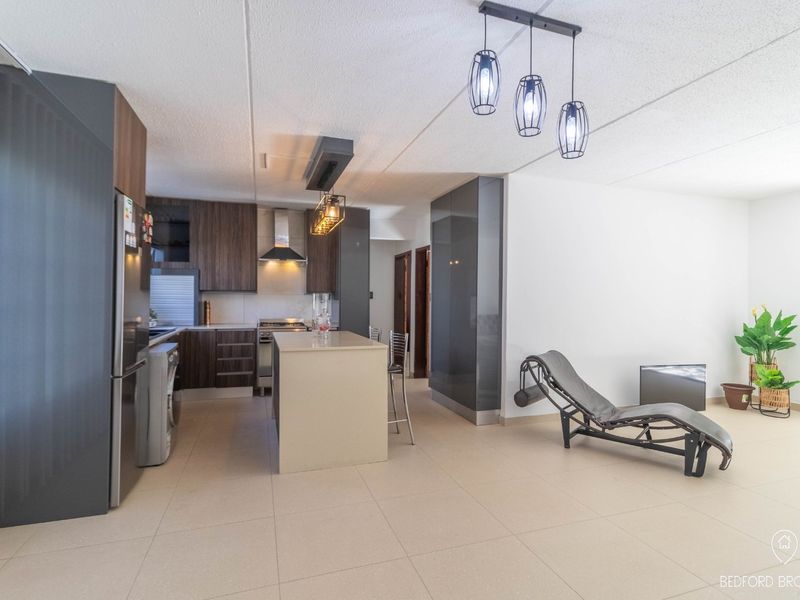 Modern 2-Bedroom Townhouse in Prime Melrose Location - Photo 10