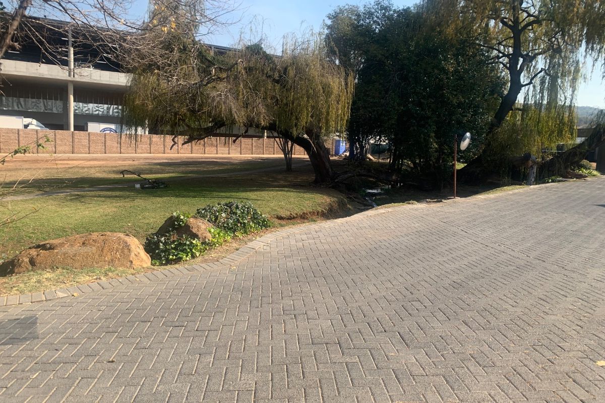 Stunning 2 Bedroom Townhouse for Sale at Mulbarton.  - Photo 2