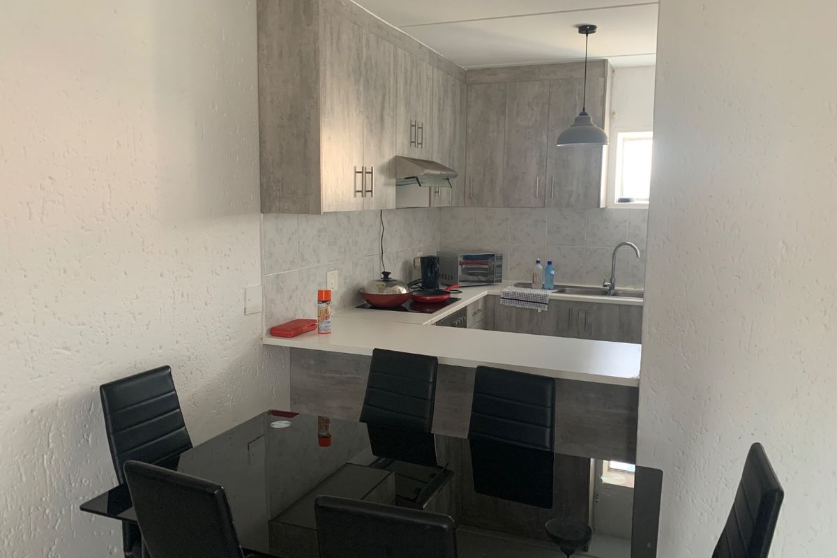 Stunning 2 Bedroom Townhouse for Sale at Mulbarton.  - Photo 4