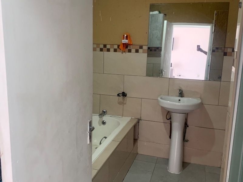 Stunning 2 Bedroom Townhouse for Sale at Mulbarton.  - Photo 10