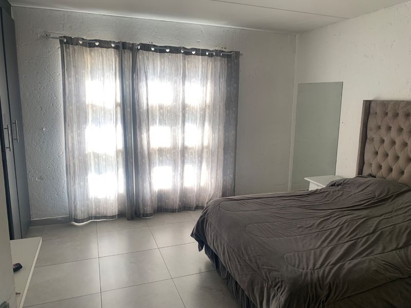 Stunning 2 Bedroom Townhouse for Sale at Mulbarton.  - Photo 7