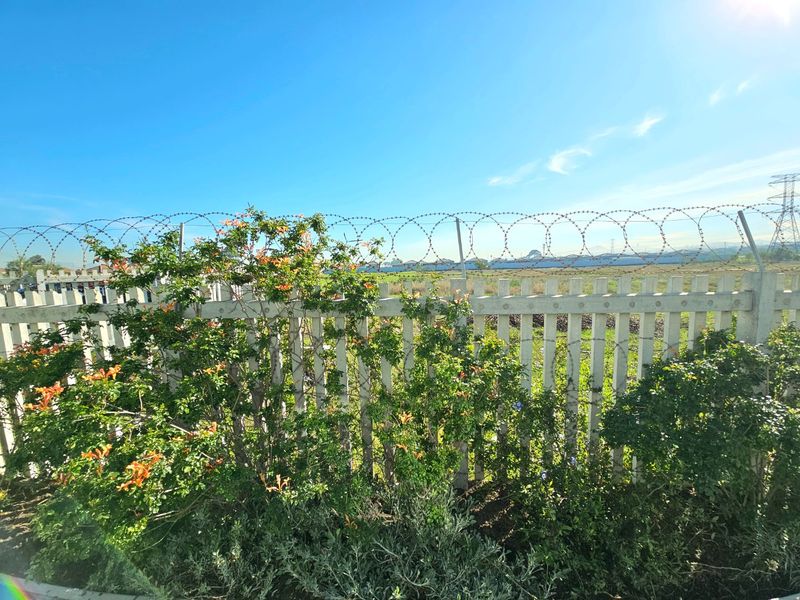 Modern two bedroom Townhouse/flat in secured complex - Photo 3