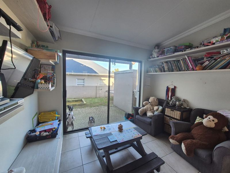 Family home in sought after estate  - Photo 7