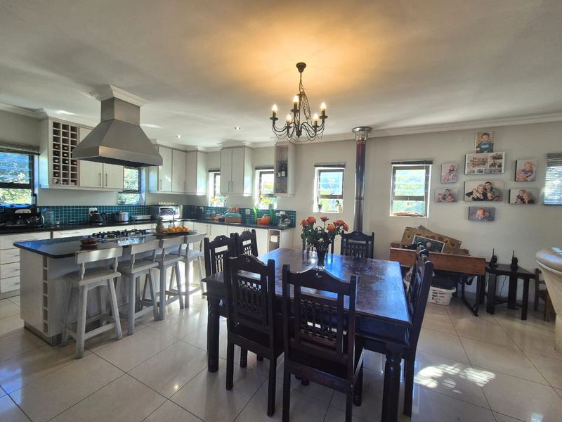 Family home in sought after estate  - Photo 6