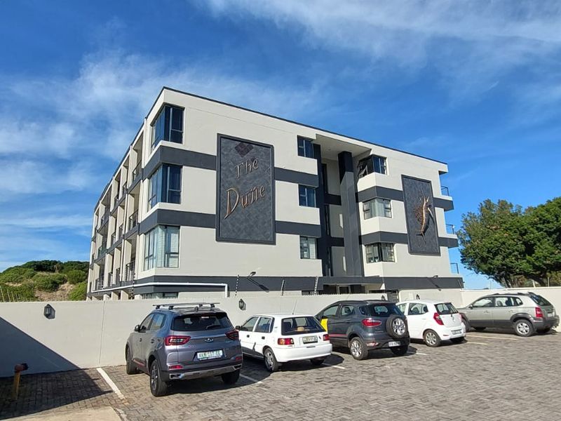 Investor’s Dream – Turnkey 2-Bedroom Apartment with Balcony, Braai Area & Secure Parking in The Dune, Jeffreys Bay - Photo 2