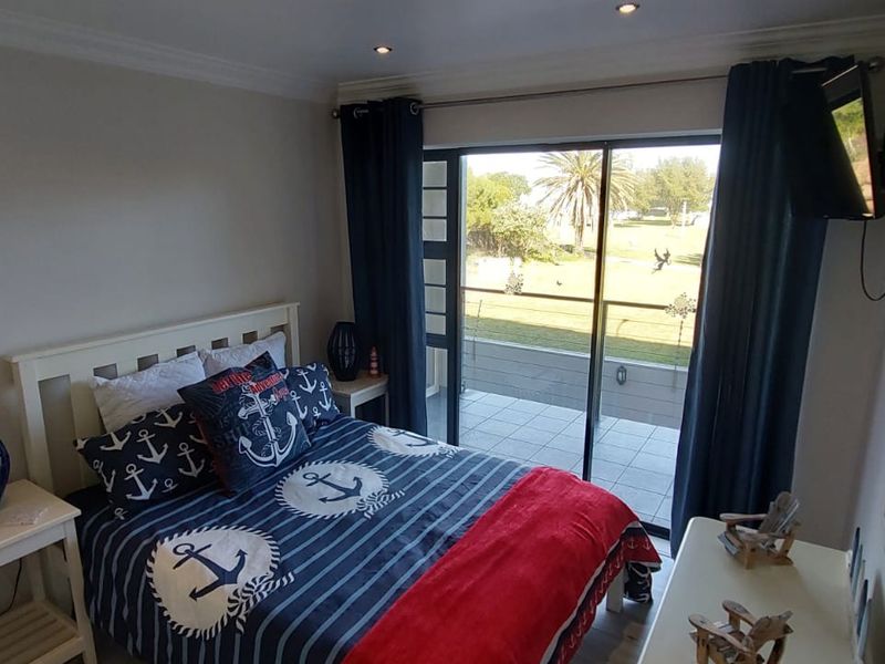 Investor’s Dream – Turnkey 2-Bedroom Apartment with Balcony, Braai Area & Secure Parking in The Dune, Jeffreys Bay - Photo 9