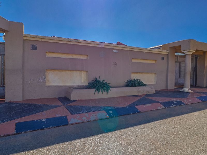 1-Bedroom Starter Home with Income Potential – Jabulani, Soweto - Photo 7