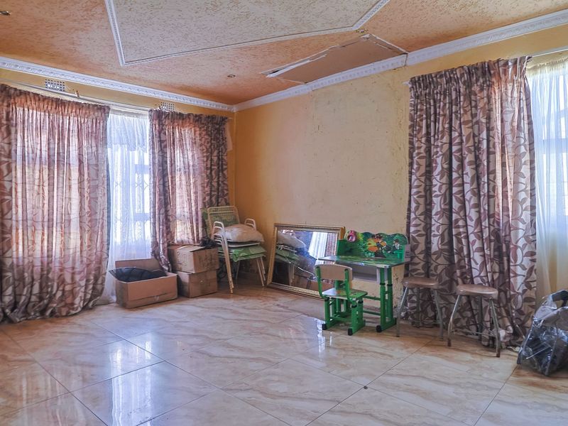 1-Bedroom Starter Home with Income Potential – Jabulani, Soweto - Photo 2