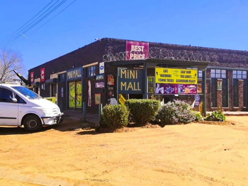 Versatile Commercial Property with Multiple Income Streams - Deneysville - Photo 6