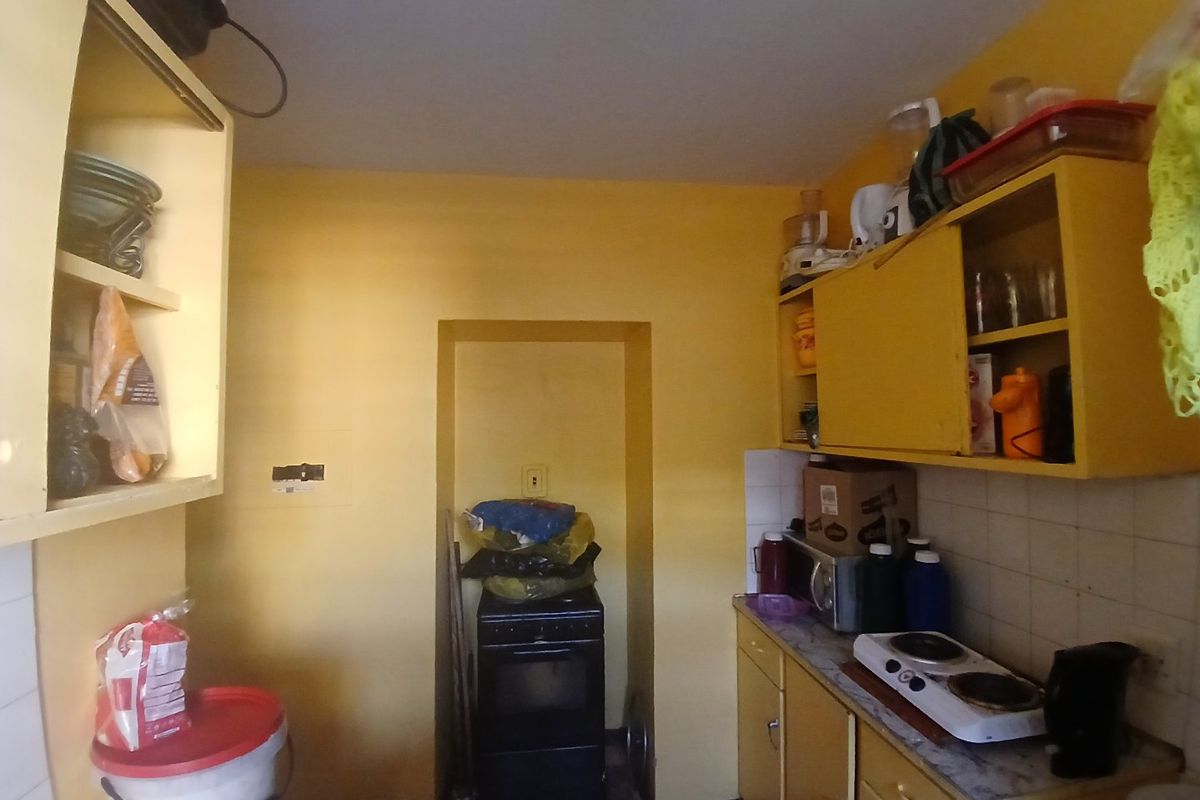 1.5 BEDROOM FLAT FOR SALE IN SUNNYSIDE  - Photo 4