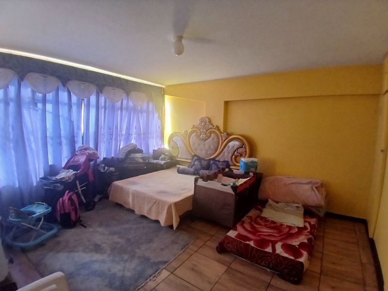 1.5 BEDROOM FLAT FOR SALE IN SUNNYSIDE  - Photo 8