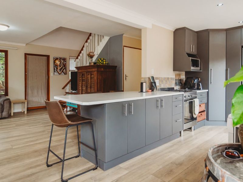 Where every day feels like a holiday! - Photo 6