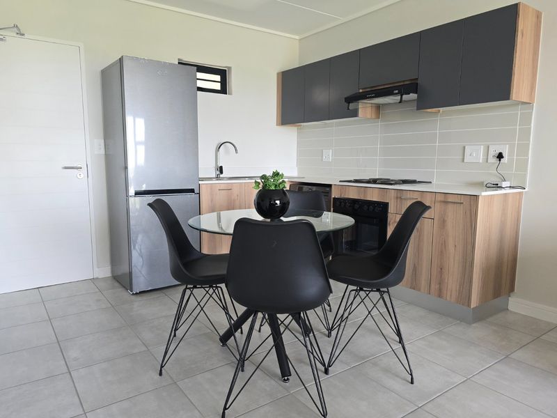 Sophisticated 2-Bedroom Apartment for Rent in Green Park Lifestyle Estate – Boksburg  - Photo 2