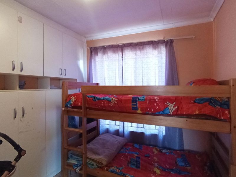 3 Bedroom House for Sale in Noordwyk - Photo 8