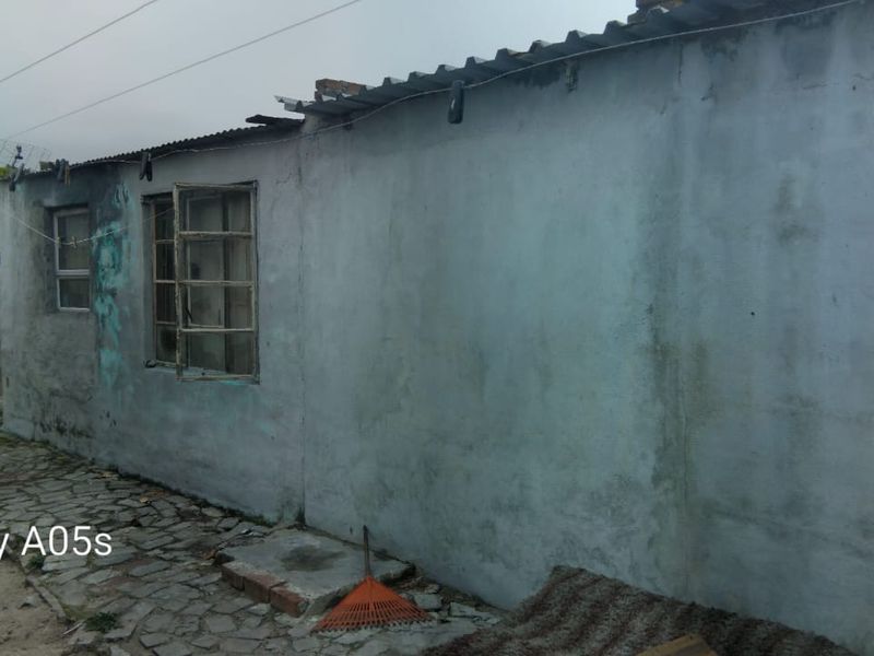 4 BEDROOM HOUSE IN MELTON ROSE  - Photo 2