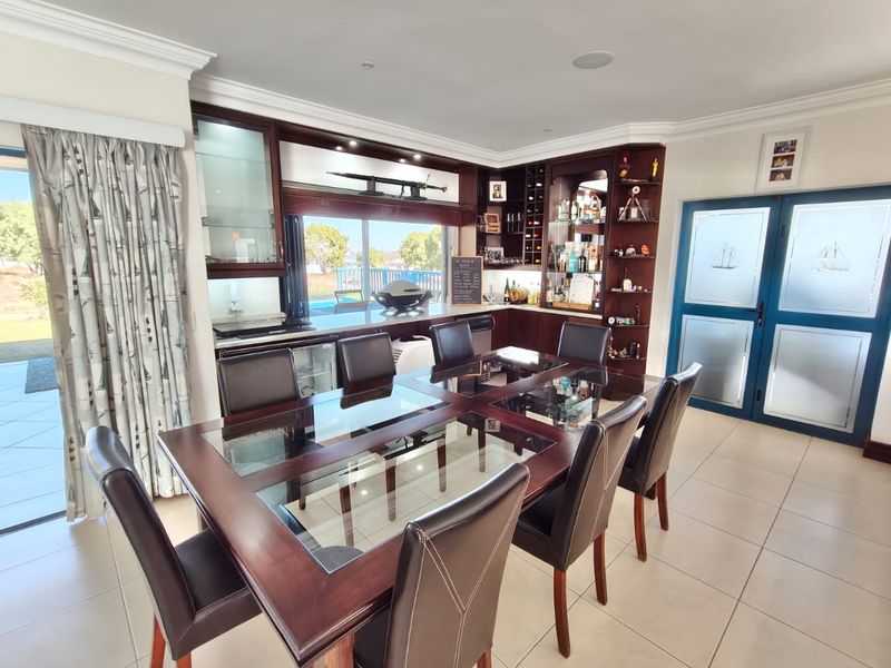 Immaculate 4-Bedroom Home in Secure Estate with Private Vaal Dam Access - Photo 9