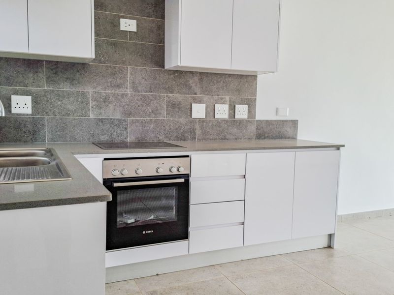 Modern. Neat. Popular. Cheap. Great for Investors. - Photo 5