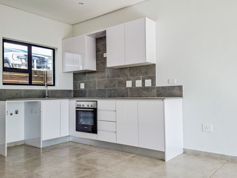 Modern. Neat. Popular. Cheap. Great for Investors. - Photo 6