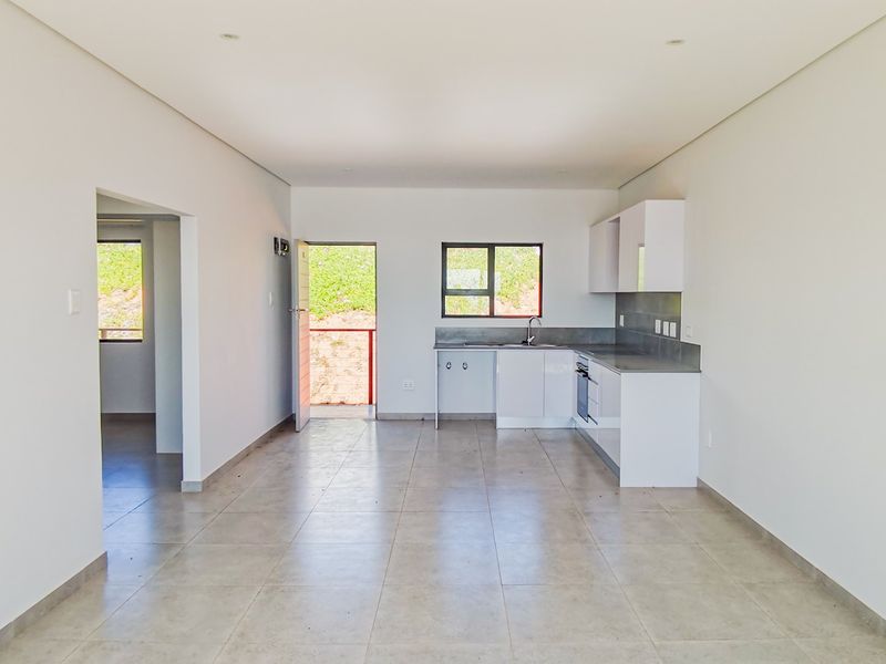 2 Bedroom Apartment Mountain View Estate - Photo 3