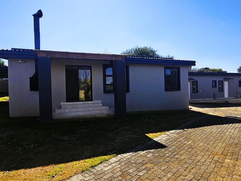 Newly Renovated Home with Income Potential - Photo 5