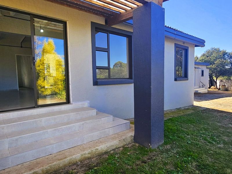 Newly Renovated Home with Income Potential - Photo 2