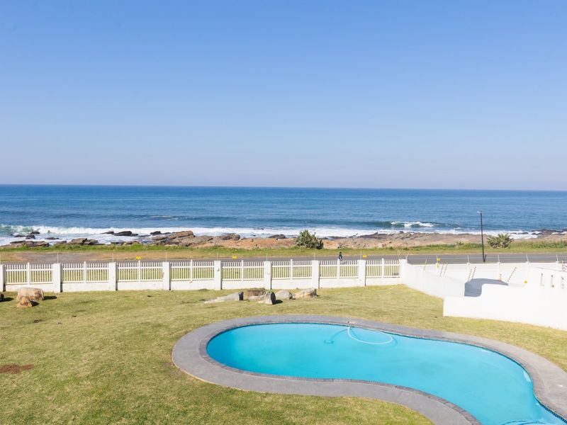 Beachfront Spanish-Style Beauty – The Perfect Position! - Photo 1