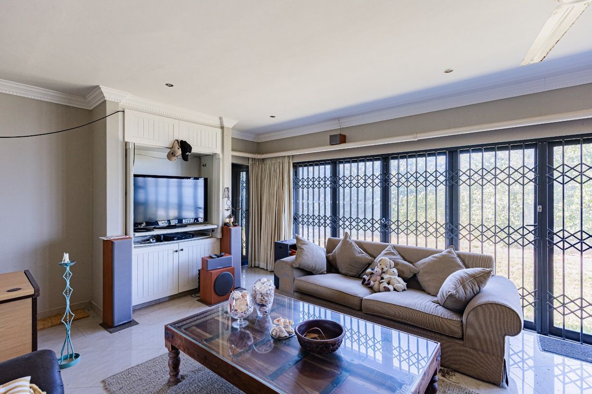 You Really Can't Get A Better Sea View Than This !! - Photo 4