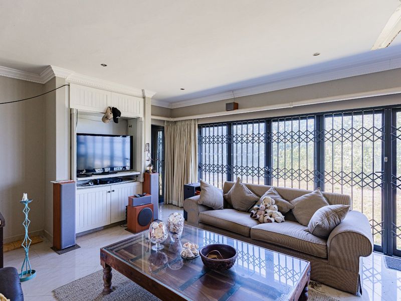 You Really Can't Get A Better Sea View Than This !! - Photo 4