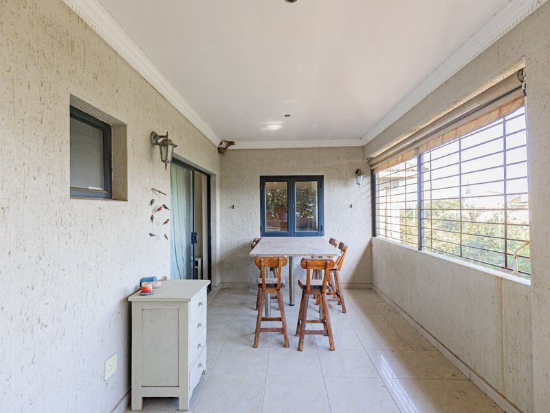 You Really Can't Get A Better Sea View Than This !! - Photo 10