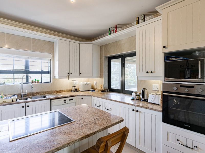 You Really Can't Get A Better Sea View Than This !! - Photo 8