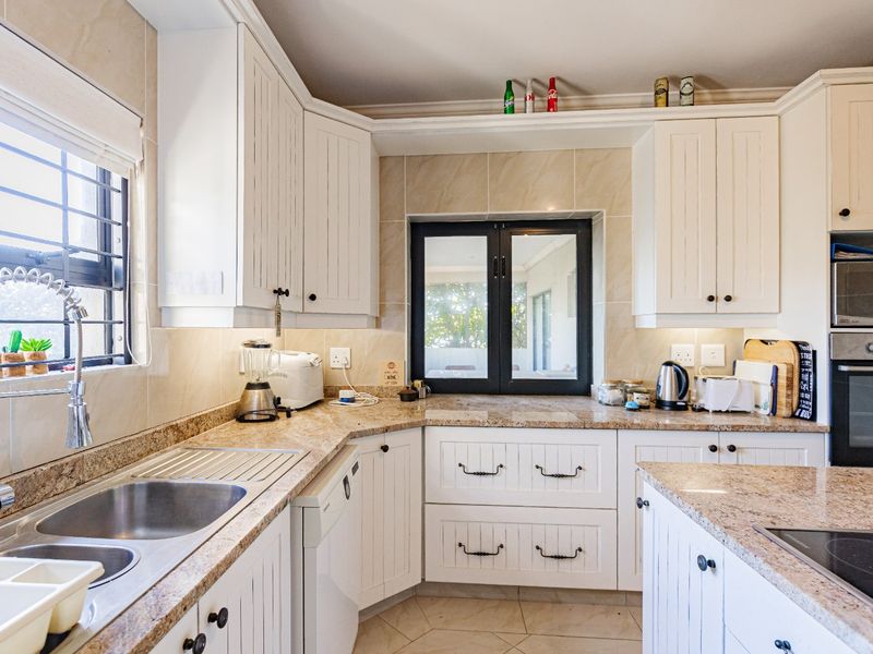 You Really Can't Get A Better Sea View Than This !! - Photo 7