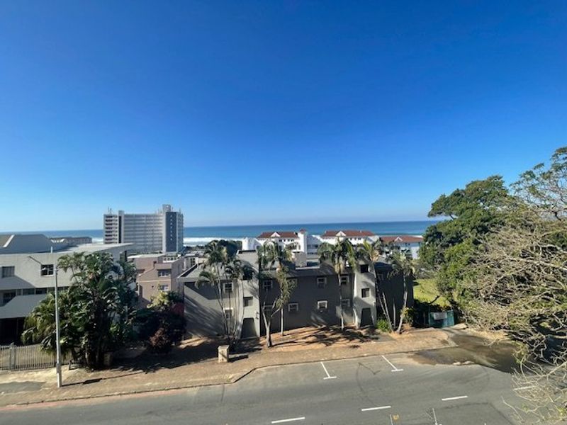 Perfectly Located Two-Bedroom Unit In The Krizann Complex  - Photo 8