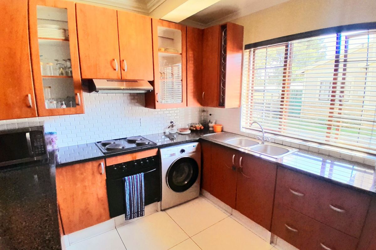 Three bedrooms house for sale in Carlswald - Photo 2