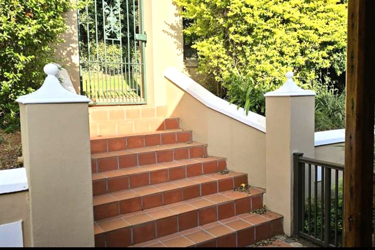 Modern commercial office space in Kloof - Photo 4