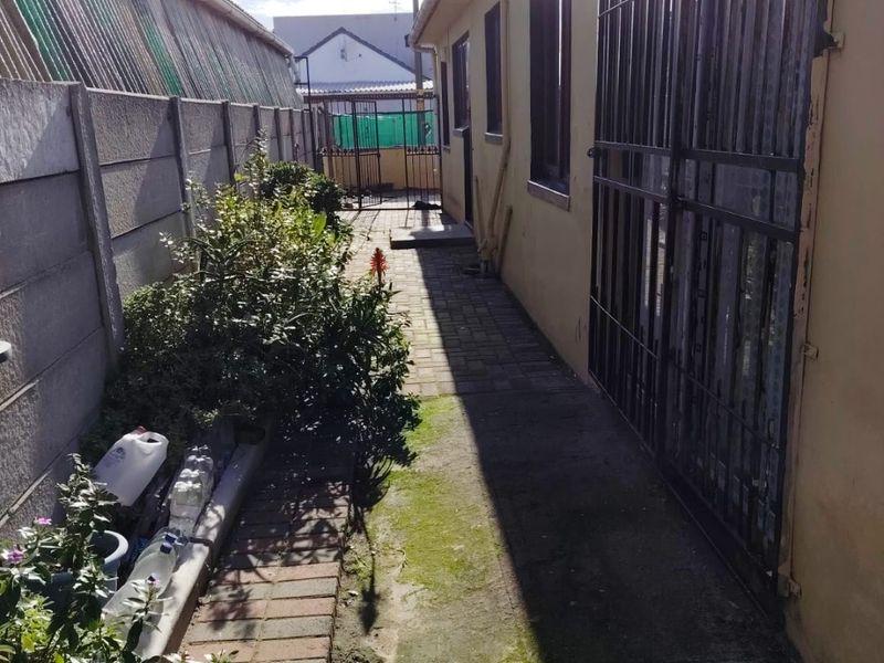 3 Bed House in Stratford Green, Eersterivier South for Sale - Photo 4