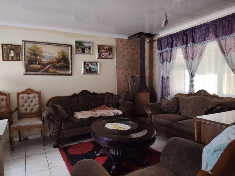 3 Bed House in Stratford Green, Eersterivier South for Sale - Photo 10