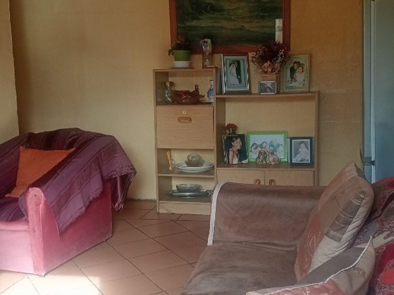 Lovely 3 Bedrooms in Eastridge  - Photo 5