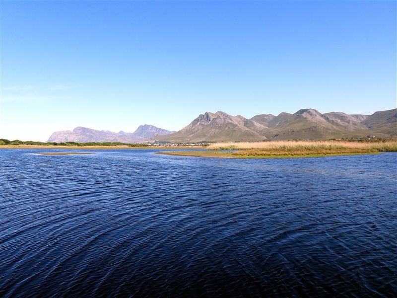Golden opportunity to own a UNIQUE piece of vacant land with 1 KM beach front in South Africa. - Photo 4