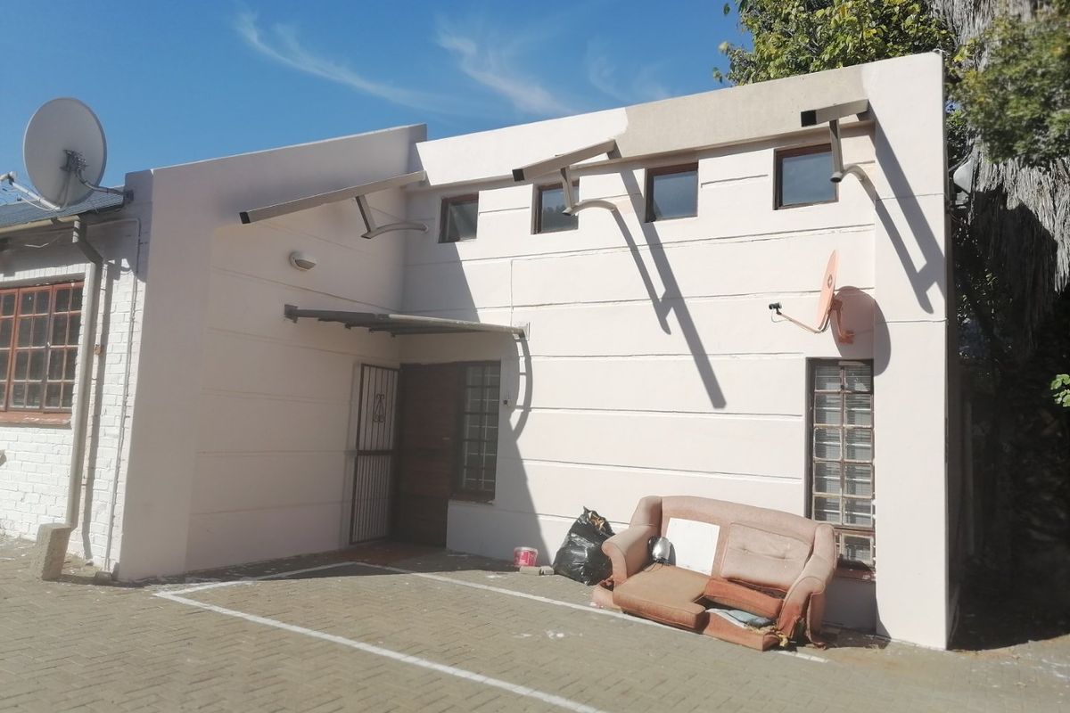 This Property is Calling all Investors, situated in Westdene, Bloemfontein - Photo 3