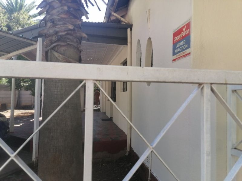 This Property is Calling all Investors, situated in Westdene, Bloemfontein - Photo 8