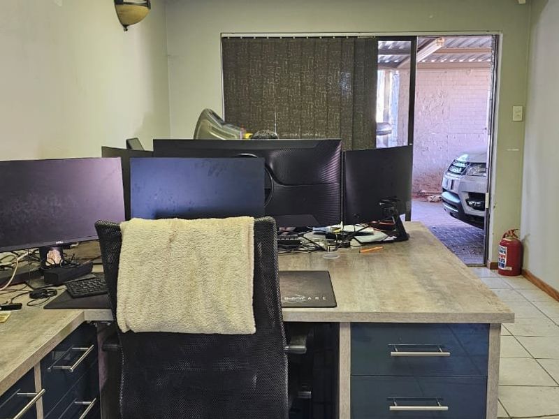 Excellent Investment in Brandwag, Bloemfontein  - Photo 7