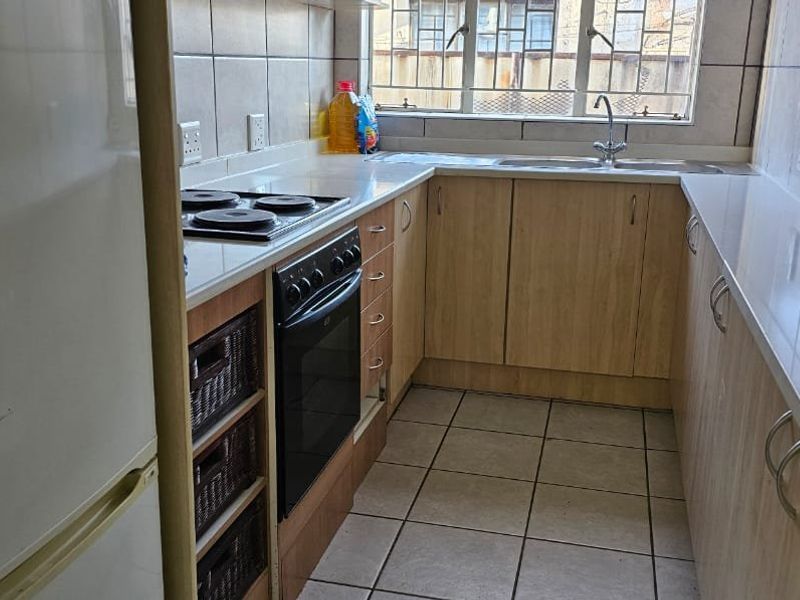 Excellent Investment in Brandwag, Bloemfontein  - Photo 8