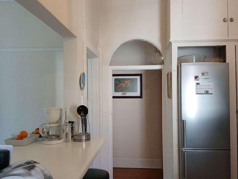 2 Bed 2bath Cosy House cottage with a Lovely Garden-Corporate Rental, suitable for Expats, Professionals-Water, Utilities, House Keeping, Uncapped Wi-fi all included-Rosebank.  A Steal! - Photo 9