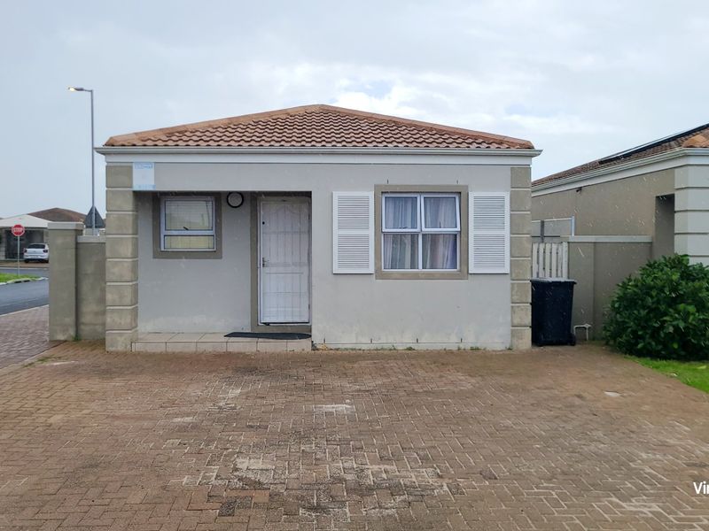 Safe and Secure Living...  - Photo 2