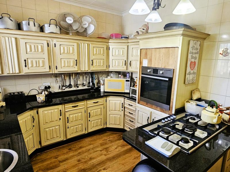 Perfect Location in Deneysville by the Vaal Dam - Photo 5