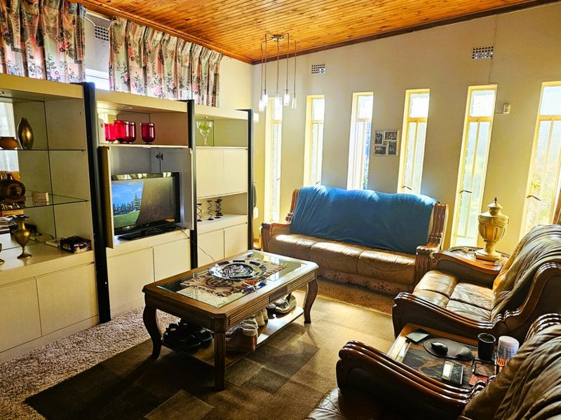 Perfect Location in Deneysville by the Vaal Dam - Photo 10