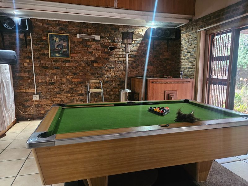 3 Bedroom house for sale - Photo 9