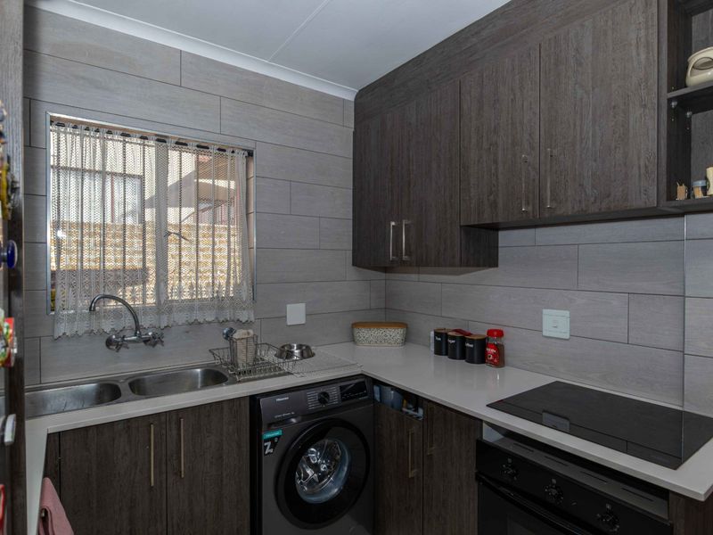 INVESTORS ONLY – 2-Bedroom Townhouse for Sale in Eden Glen - Photo 9