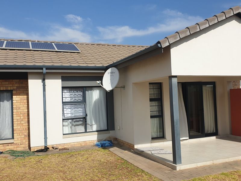 Light-Filled Modern 3-Bedroom Home in The Madison, Amberfield City - Photo 8