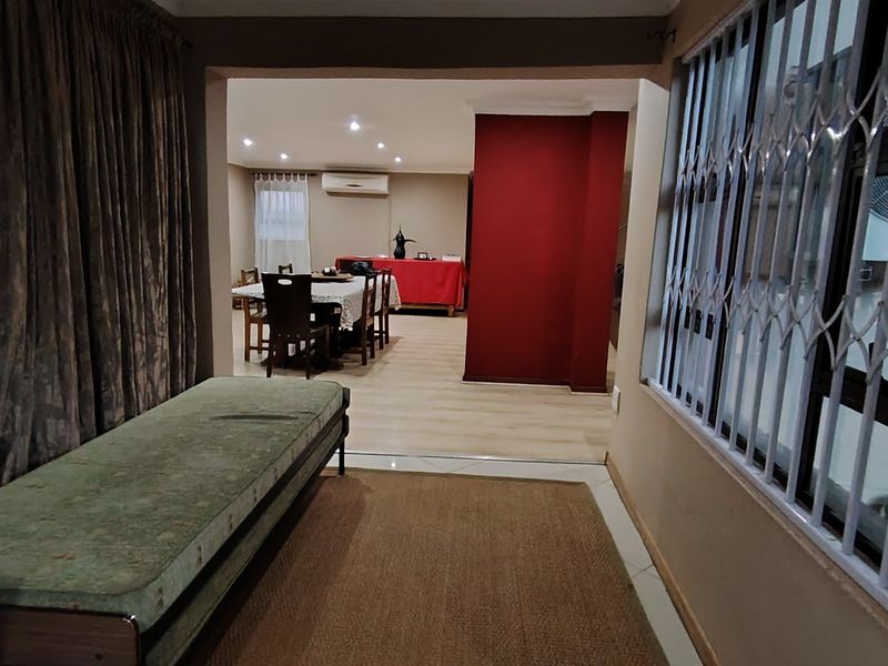 Exclusive 540m2 Family Residence in Rooihuiskraal North Centurion - Space, Style & Sophistication! - Photo 7